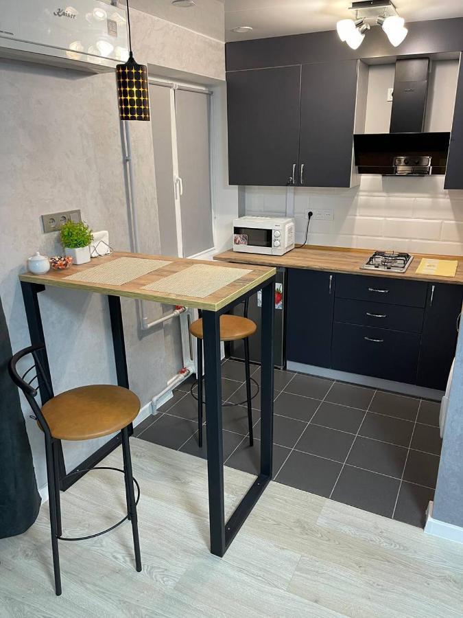 Apartcenter Вип Апартаменты В Центре Города На Гагарина ครือวอยร็อก ภายนอก รูปภาพ